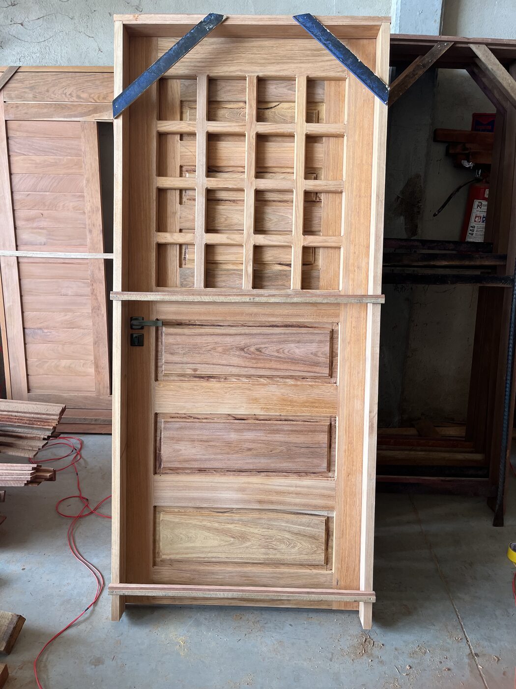 Porta modelo 077